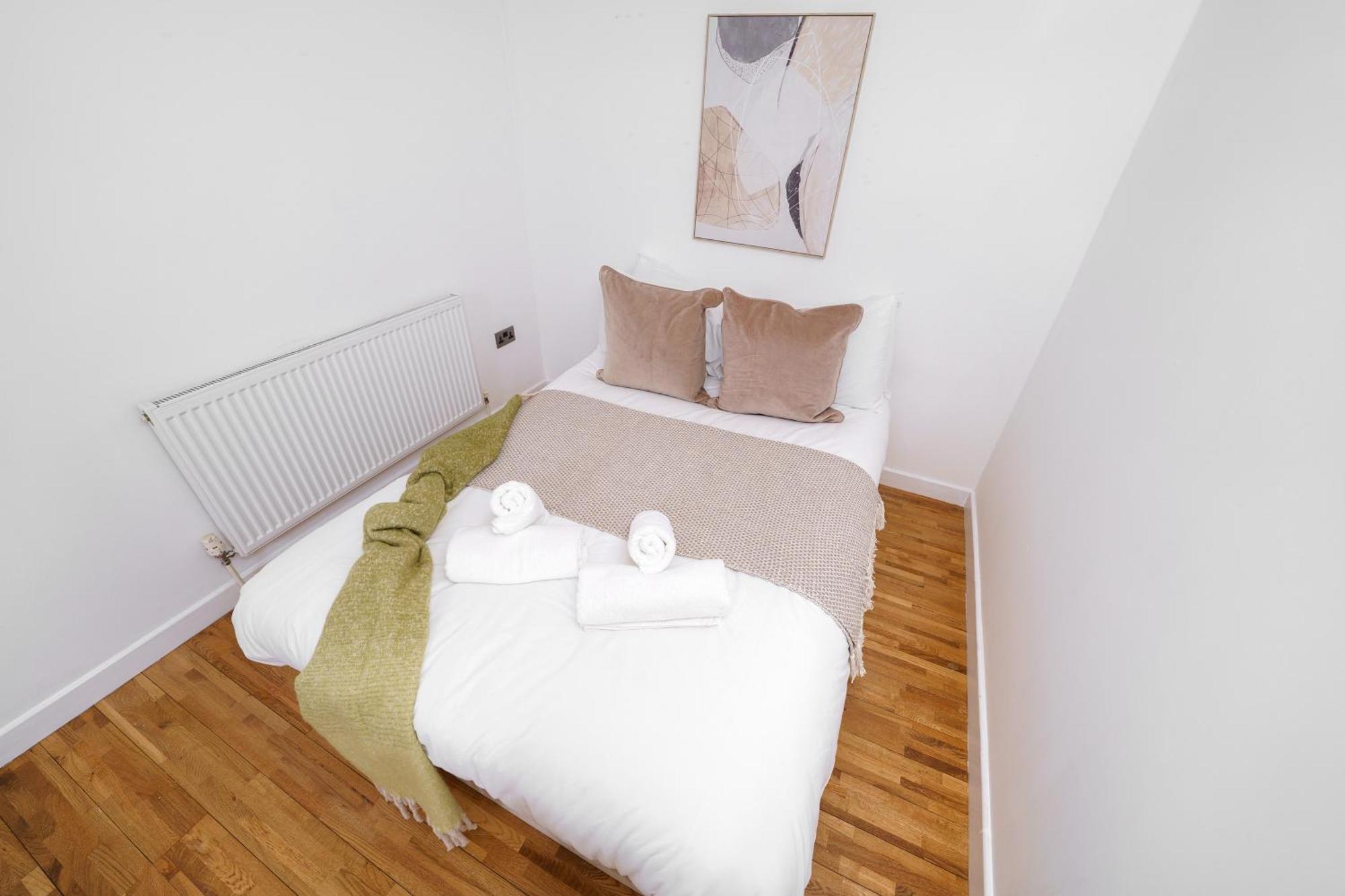 Modern 3br - Flat Sleeps 8 - Walk To Liverpool St Apartment London